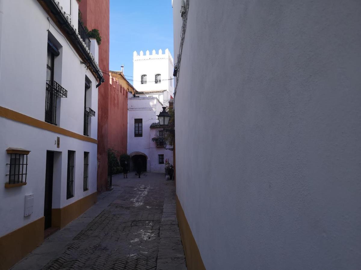 The Wall Of The Alcazar Palace Seville Ngoại thất bức ảnh